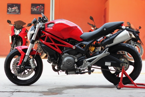 M795 ปี2012 รถสวยมากๆAAA