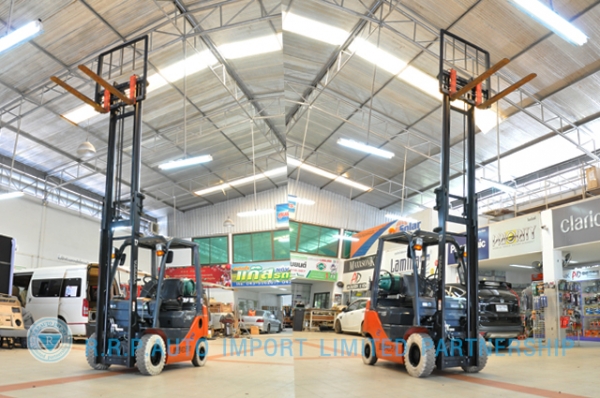 ขายรถโฟล์คลิฟท์มือสอง TOYOTA รุ่น 8FG15-14802 ราคา 295,000 บาท นำเข้าจากประเทศญี่ปุ่น 100\% ไม่เคยใช้งานในไทย