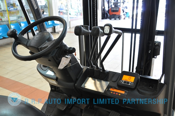 ขายรถโฟล์คลิฟท์มือสอง TOYOTA รุ่น 8FG15-14802 ราคา 295,000 บาท นำเข้าจากประเทศญี่ปุ่น 100\% ไม่เคยใช้งานในไทย