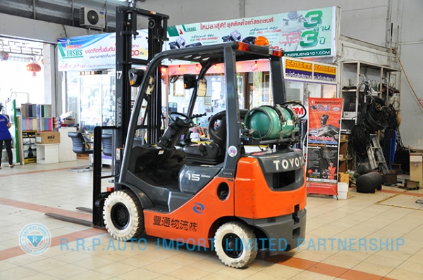 ขายรถโฟล์คลิฟท์มือสอง TOYOTA รุ่น 8FG15-14802 ราคา 295,000 บาท นำเข้าจากประเทศญี่ปุ่น 100\% ไม่เคยใช้งานในไทย