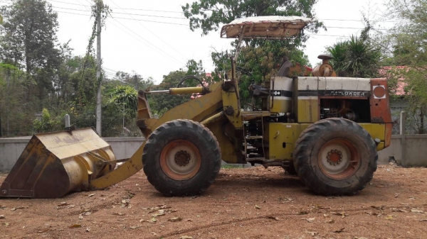 ขายรถตัก 510 KOMATSU สภาพดีพร้อมใช้งาน 0811838154