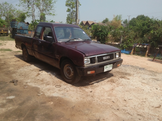 ขายรถกระบะอีซูซุ เคบีแคป เครื่อง 2500