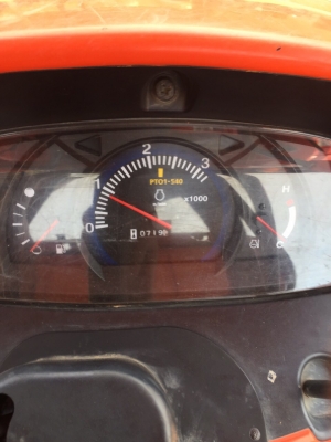 ขายรถไถคูโบต้าL4708สภาพเดิมๆพร้อมดันหน้ายางเต็ม4เส้นคับเล่มทะเบียนพร้อมโอนคับ