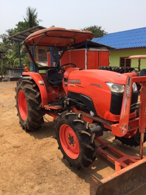 ขายรถไถคูโบต้าL4708สภาพเดิมๆพร้อมดันหน้ายางเต็ม4เส้นคับเล่มทะเบียนพร้อมโอนคับ