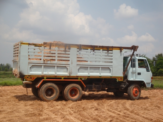 ขายรถสิบล้อสองเพลาดรั้ม