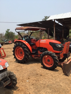 ขายรถไถคูโบต้าM6040พร้อมดันหน้าสภาพเดิมๆคับเอกสารพร้อมโอนคับ