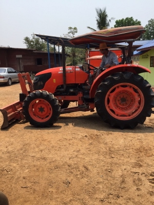 ขายรถไถคูโบต้าM6040พร้อมดันหน้าสภาพเดิมๆคับเอกสารพร้อมโอนคับ