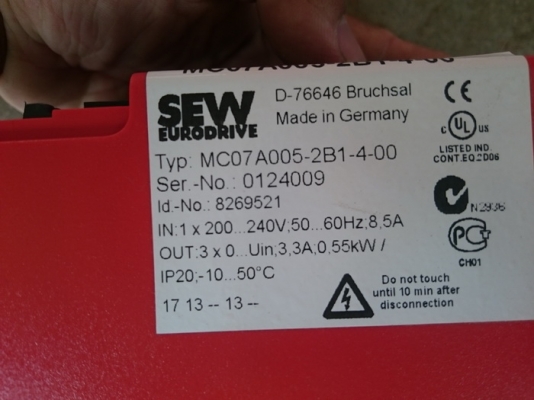 ขาย INVERTER ยี่ห้อ SEW 0.75 KW, 1 HP รุ่น Movitrac ใช้ไฟบ้าน