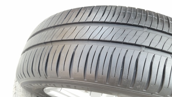 ขายล้อTOYOTA New VIOS ยางปี 15  4 ล้อ