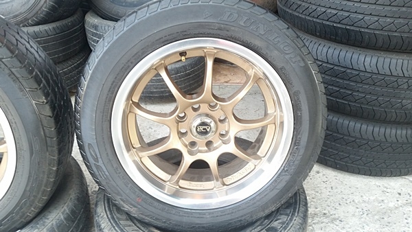 ขายล้อADVAN 15 4รู100-114 กว้าง6.5 ยางปี 13 4 ล้อ