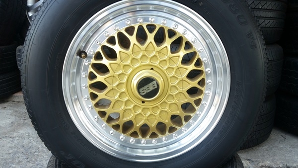 ขายล้อ BBS ขอบ15 6รู กว้าง7พร้อมยางปี13  4 ล้อ
