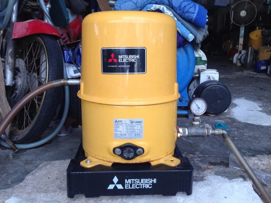 ขายปั้มน้ำอัตโมมัติ Mitsubishi 100W สภาพสวยมาก วิ่งนิ่ม ตรวจเช็คแรงดันเรียบร้อยไม่มีรั่วซึม พร้อมใช้งาน