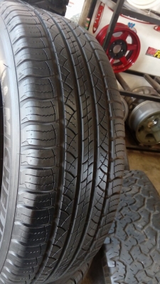 ... ขายยางสวยๆ 2 ชุดครับ ... ... ขายยางสวยๆ 2 ชุดครับ ...