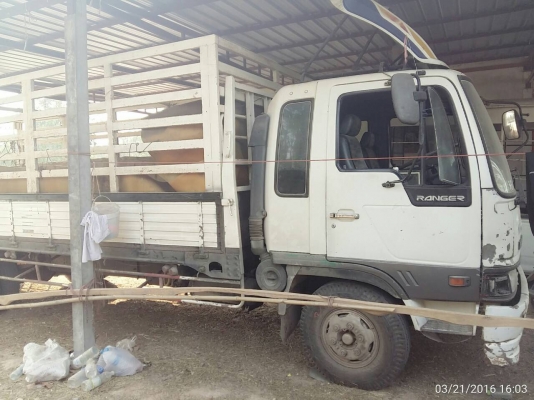 ขายรถหกล้อฮีโน่สิงไฮเทค์ราคา550000บาทครับ