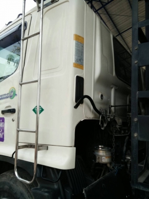 ขายเมก้าหัวคัชซีปี54เครื่อง260แรง2เพลาก๊าซNGVโรงงานราคา1,150,000