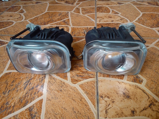 ไฟตัดหมอก โปรเจคเตอร์ ยี้ห้อ KOITO JAPAN