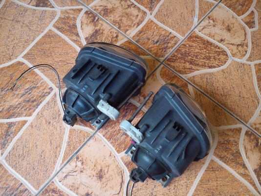 ไฟตัดหมอก โปรเจคเตอร์ ยี้ห้อ KOITO JAPAN