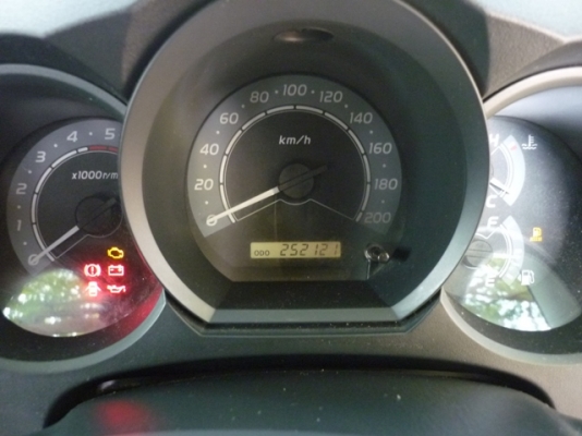 วีโก้  2.5 J ปี 2010 ไม่เคยชน