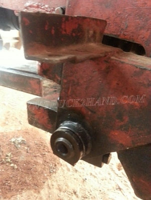 รถไถพร้อมอุปกรณ์