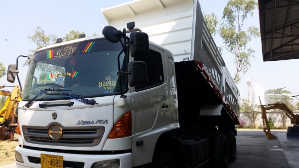 ขายรถบรรทุก 10 ล้อ