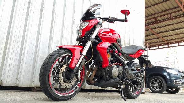 TNT300 2015 วิ่งน้อย แต่งจัดเต็ม สวยมากๆ ต่อรองได้ครับ