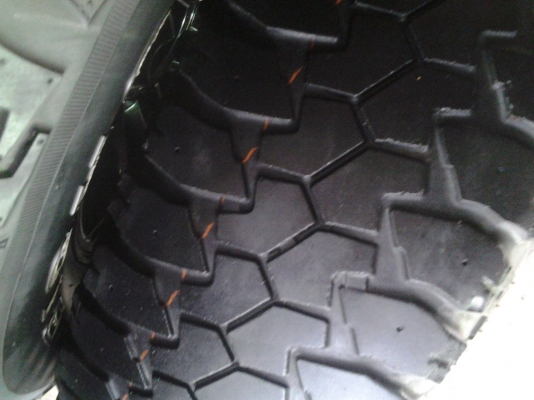 ล้อเล็บเหยี่ยวแท้ขอบ16 พร้อมยาง ล้อเล็บเหยี่ยวแท้ขอบ16 พร้อมยาง