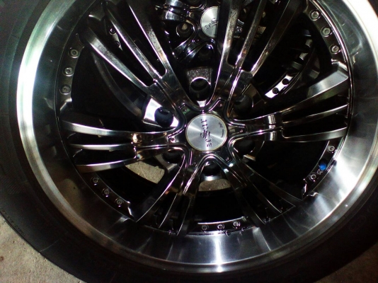 ล้อแม็กขอบ20 พร้อมยาง