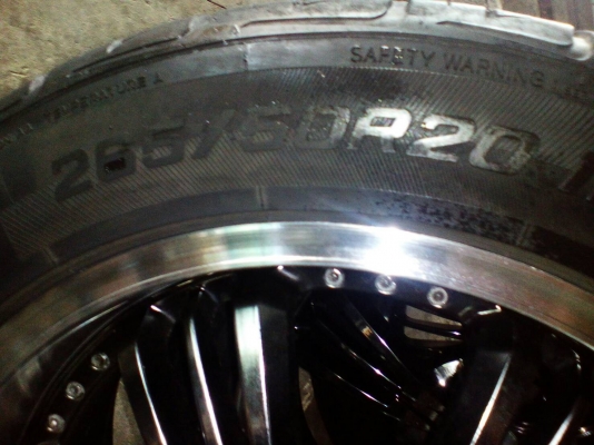 ล้อแม็กขอบ20 พร้อมยาง