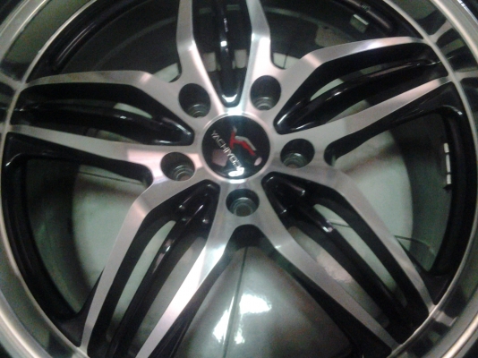 แม็กแท้ yachiyoda ขอบ18 5รู114 พร้อมยางใหม่ แม็กแท้ yachiyoda ขอบ18 5รู114 พร้อมยางใหม่