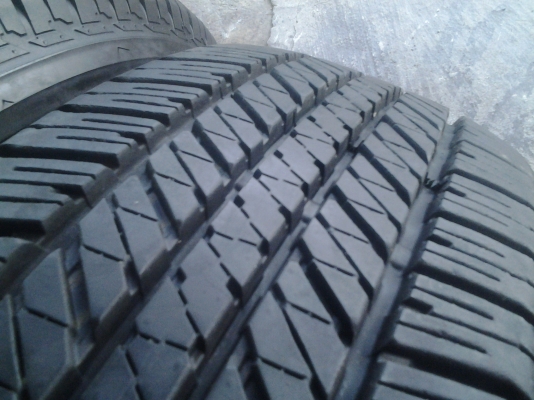 แม็กป้ายแดง Ford Ranger MC ขอบ 17 พร้อมยางตุ่มสีเส้นครบ