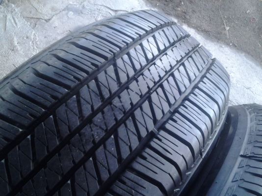 แม็กป้ายแดง Ford Ranger MC ขอบ 17 พร้อมยางตุ่มสีเส้นครบ