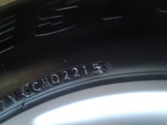 แม็กป้ายแดง Ford Ranger MC ขอบ 17 พร้อมยางตุ่มสีเส้นครบ