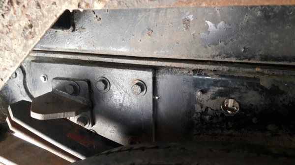 รถ 6ล้อ พื้นเรียบ HINO FC ขนาด 120 แรงม้า