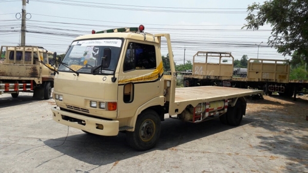 รถ 6ล้อ พื้นเรียบ HINO FC ขนาด 120 แรงม้า