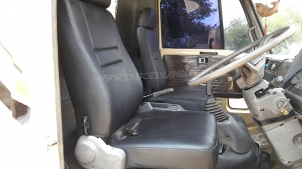 รถ 6ล้อ พื้นเรียบ HINO FC ขนาด 120 แรงม้า