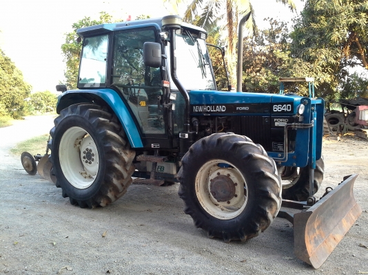 ขายฟอดร์ 6640 สองเพานิวฮอแลนเกืยร 16&times;16 ดันหน้าหางสามไคเฮงหลีเล่มทะเบืยนแอเย็นพร้อมใช้