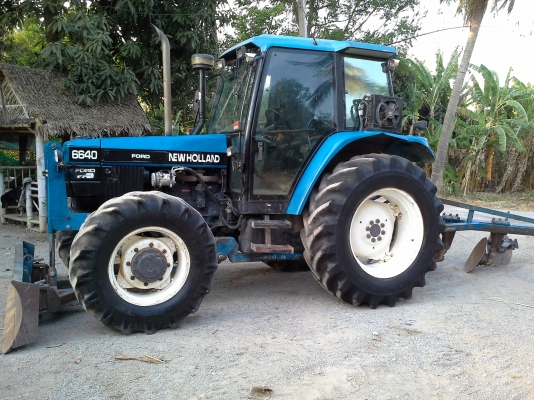 ขายฟอดร์ 6640 สองเพานิวฮอแลนเกืยร 16&times;16 ดันหน้าหางสามไคเฮงหลีเล่มทะเบืยนแอเย็นพร้อมใช้