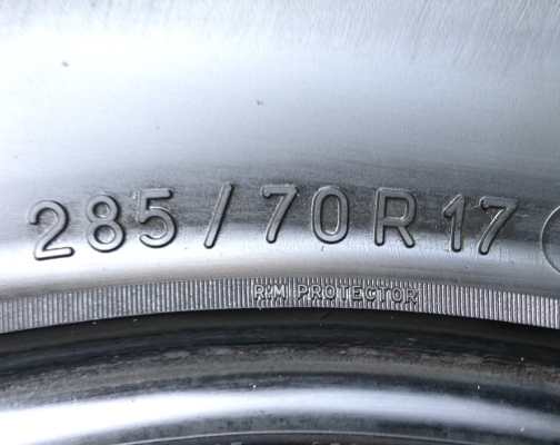 ยาง All BF Goodrich 285 70 17 สิ้นปี12 พร้อมใช้งาน ราคาไม่แพง ยาง All BF Goodrich 285 70 17 สิ้นปี12 พร้อมใช้งาน ราคาไม่แพง