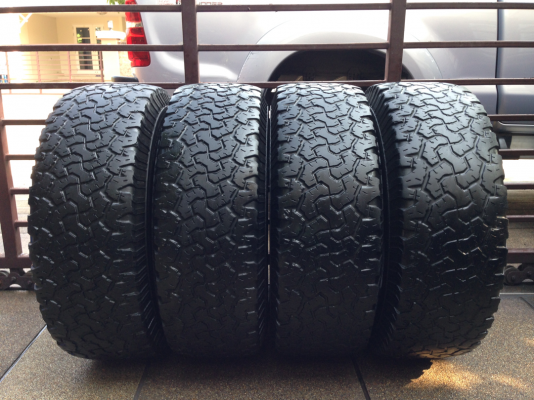 ยาง All BF Goodrich 285 70 17 สิ้นปี12 พร้อมใช้งาน ราคาไม่แพง ยาง All BF Goodrich 285 70 17 สิ้นปี12 พร้อมใช้งาน ราคาไม่แพง