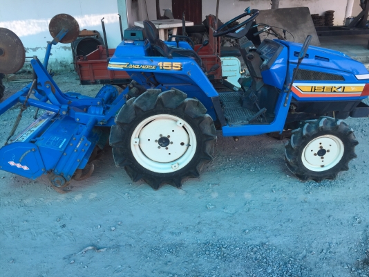 ขายรถไถนั่งขับ ขับเคลื่อน 4ล้อเก่าญี่ปุ่นยี่ห้อ iseki (4wd)รุ่นtu155 รุ่นใหม่ พร้อมโรตารี่(จอบหมุน)ขนาด15.5แรงม้าสภาพสวยมากๆใช้มา1000กว่าชั่วโมง