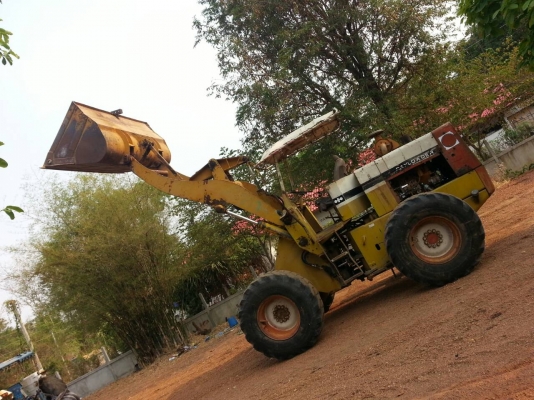 ขายรถตักล้อยาง KOMATSU 510 กรองคู่ ซีเรียล 13505 ไม่มีเอกสาร ราคา 480000