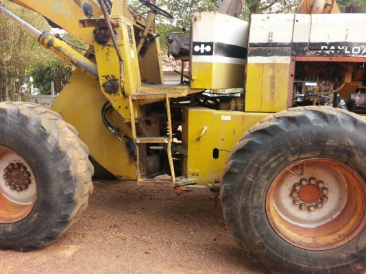 ขายรถตักล้อยาง KOMATSU 510 กรองคู่ ซีเรียล 13505 ไม่มีเอกสาร ราคา 480000