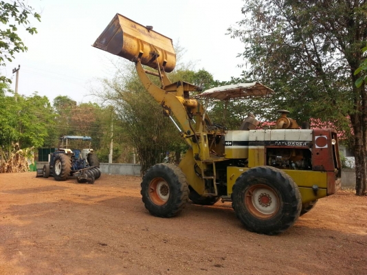 ขายรถตักล้อยาง KOMATSU 510 กรองคู่ ซีเรียล 13505 ไม่มีเอกสาร ราคา 480000