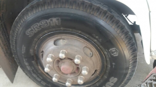 ขายด่วน รถบรรทุก 6 ล้อ ตู้แห้งสิบบาน ISUZU DECA