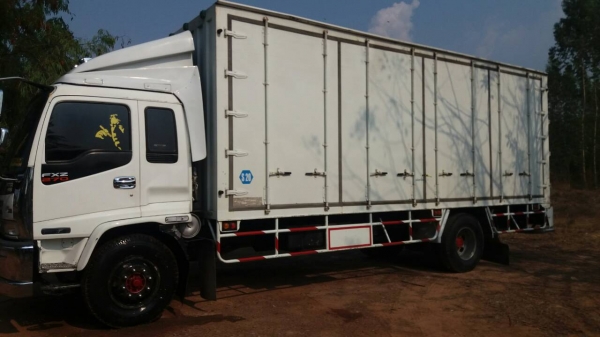 ขายด่วน รถบรรทุก 6 ล้อ ตู้แห้งสิบบาน ISUZU DECA