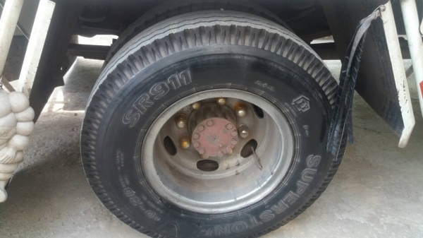 ขายด่วน รถบรรทุก 6 ล้อ ตู้แห้งสิบบาน ISUZU DECA