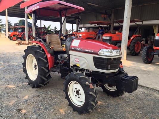 ขายรถไถยันมาร์ EF352T (4WD)2เพลา สภาพสวยกริบ พร้อมอุปกรณ์ผานพรวนยี่ห้อ CMT รถสวยมาก เครื่องแน่น ทุกระบบสมบูรณ์ ราคา 198,000 บาท สนใจโทร 081-9136451 ค่ะ หรือ ขอดูรูปเพิ่มเติมทาง line:bow6451 ค่ะ