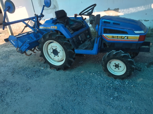 ขายรถไถนั่งขับ ขับเคลื่อน4ล้อ เก่าญี่ปุ่นยี่ห้อ iseki (4WD)รุ่น Land Hope175ขนาด17.5แรงม้าสภาพสวยมากๆใช้มา900กว่าชั่วโมงพร้อมโรตารี่จอบหมุน