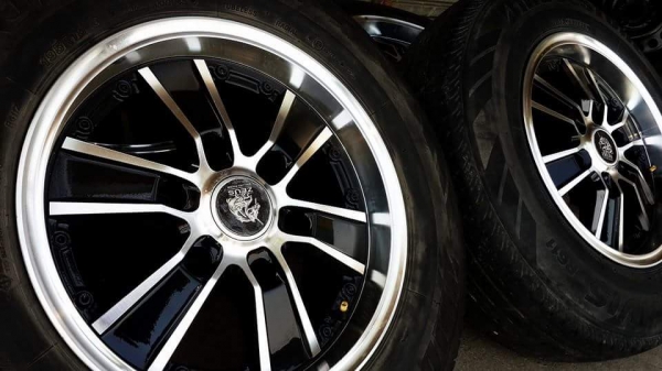 Zeus ขอบ15 6รู พร้อมยาง Bridgestone