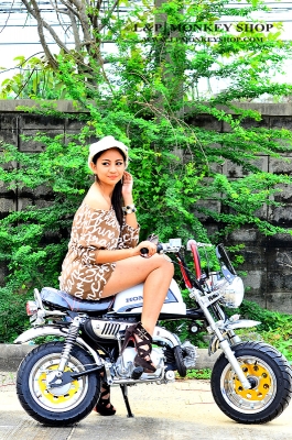 อะไหล่ แต่งรถเพียบ มีโช็คหน้า-หลัง ล้อ เครื่อง ถังน้ำมัน เบาะ และอะไหล่อื่นๆที่แต่งรถทั้งหมด ลดราคา 20-30\%